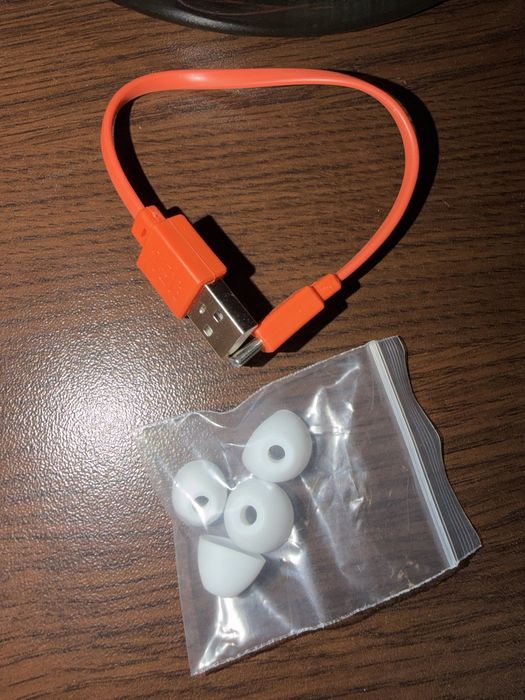 Безжични слушалки JBL