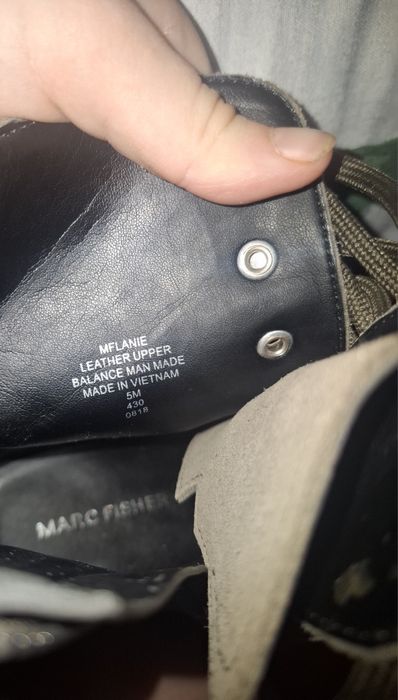 Booturi piele întoarsă