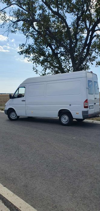 Mercedes-Sprinter