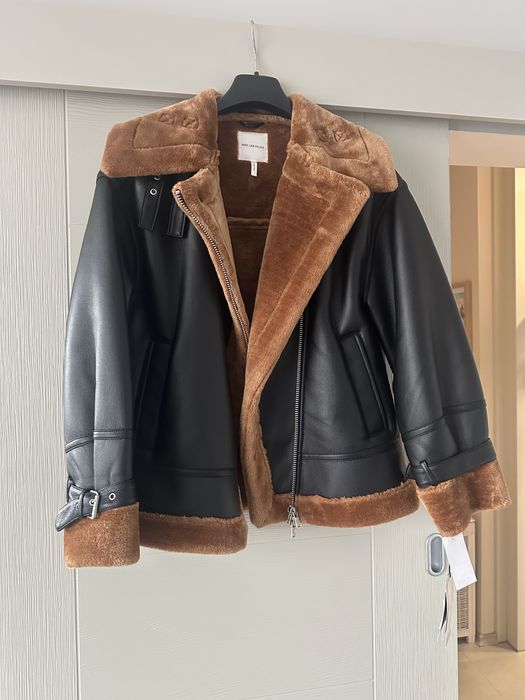 Яке Avec Lec Filles