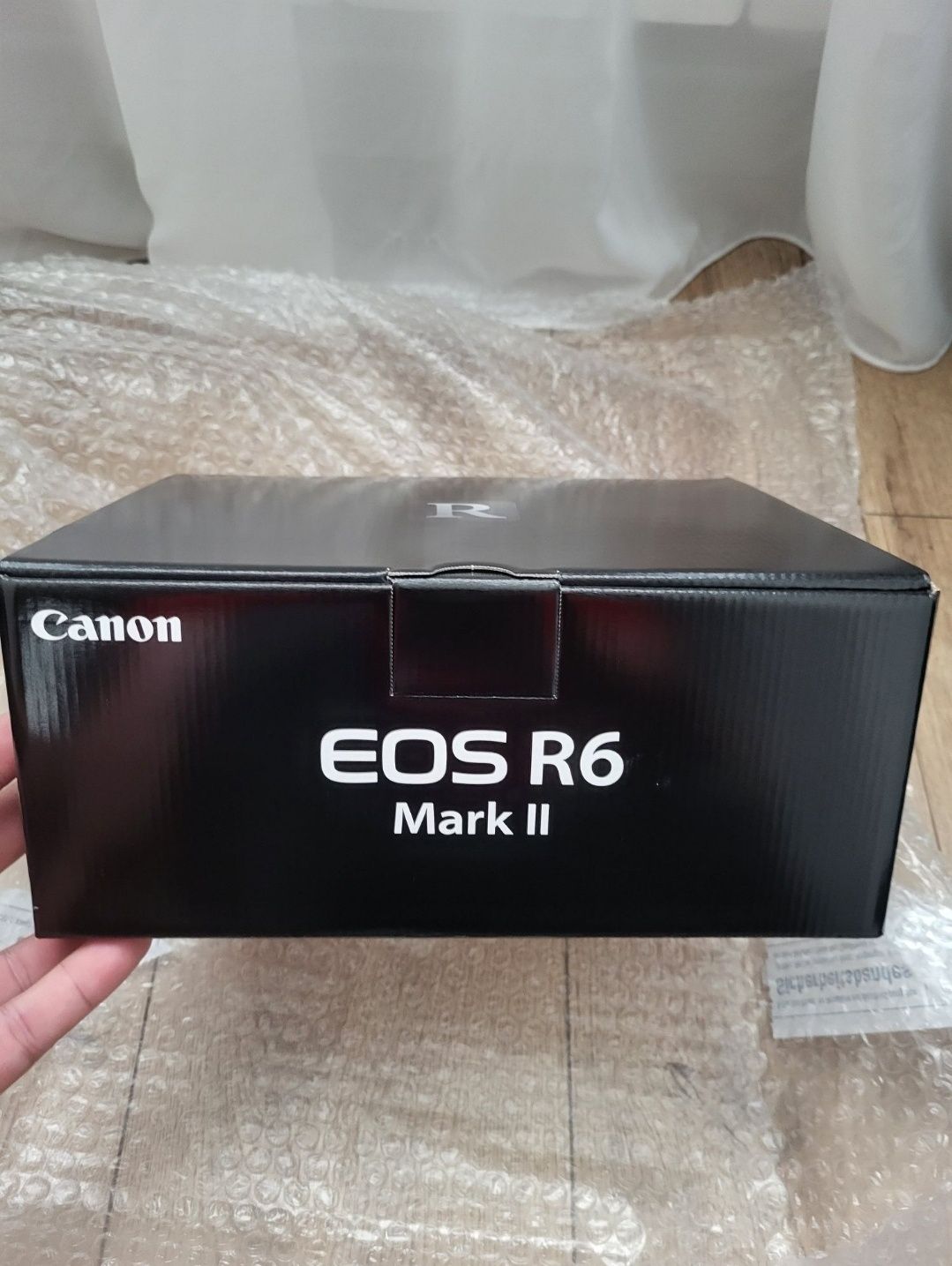 Canon R6 II cu garantie