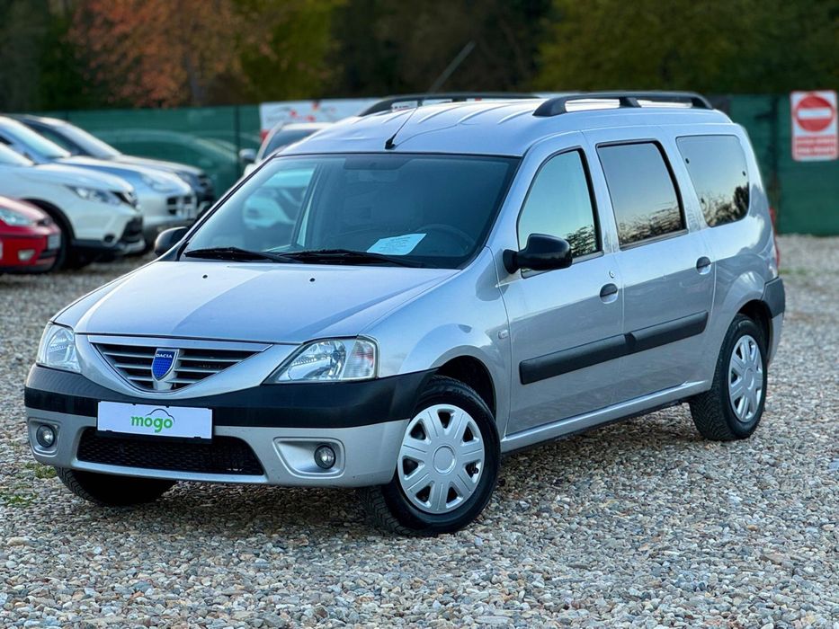 Logan Mcv cu 7 locuri motor 1.6 benzina parc Auto