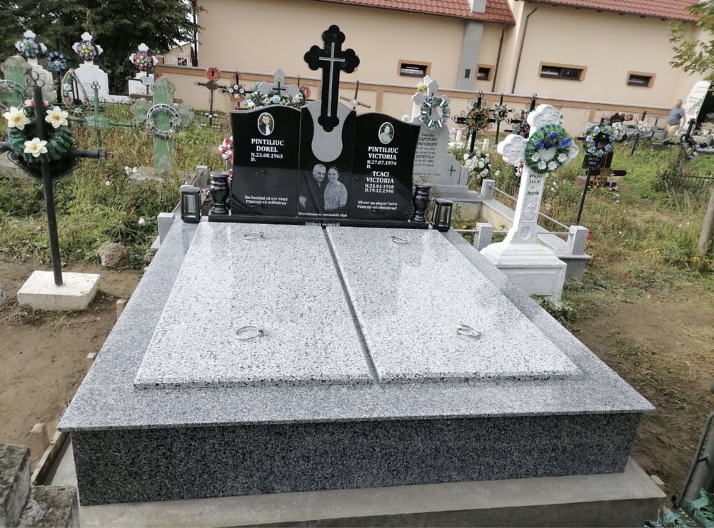 Monumente funerare în totă România