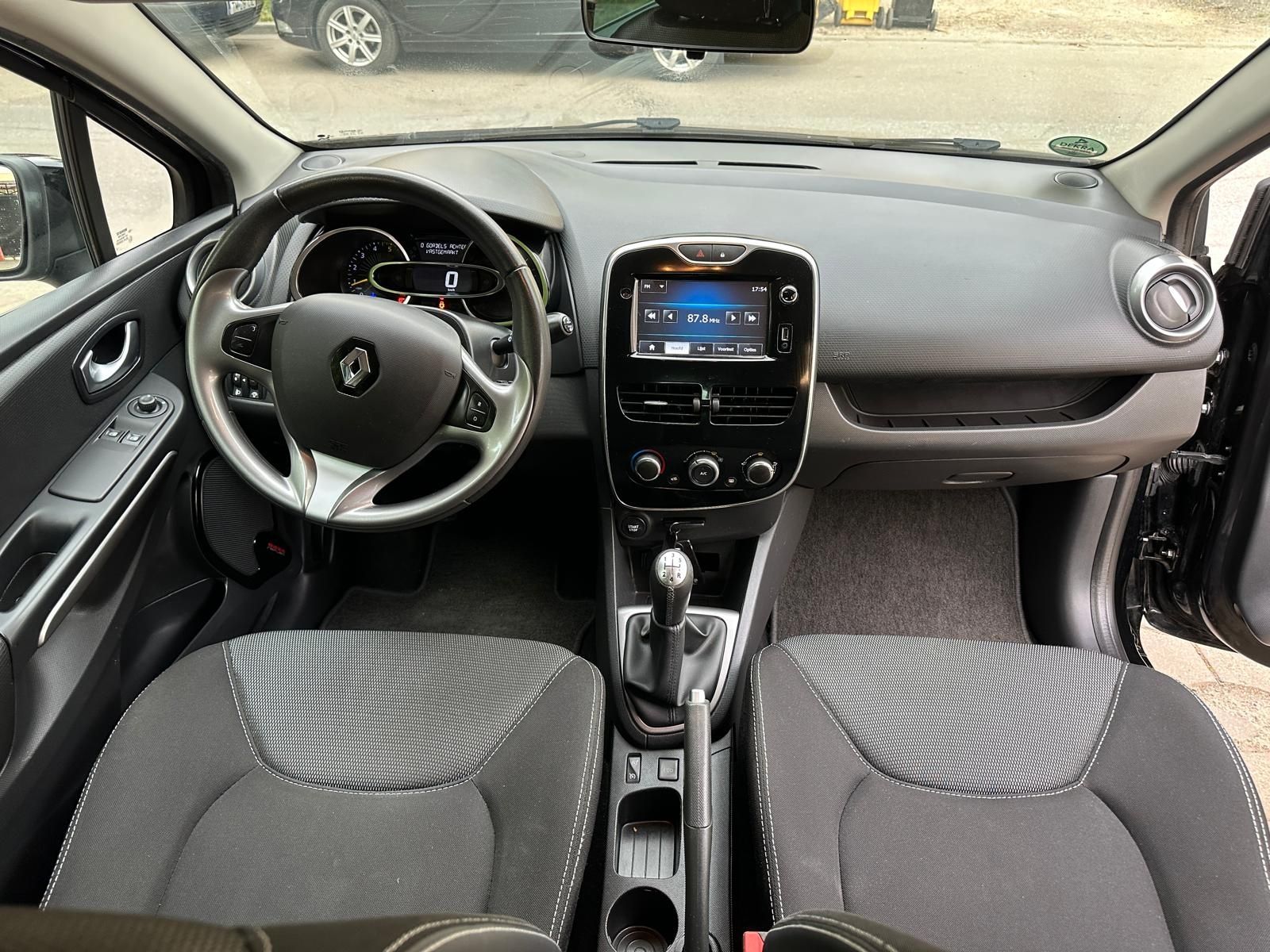 Renault Clio mod.2016 Navi,Senzori,full recent adus!
