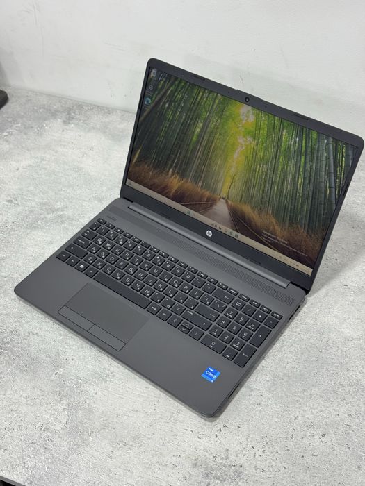 Kuchli Noutbuk HP Core i5-12 Avlod