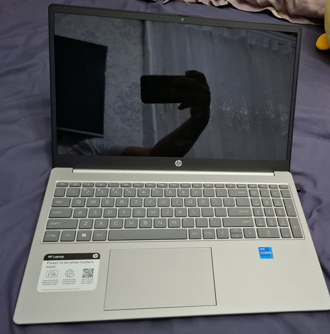 Hp laptop core i5 hd