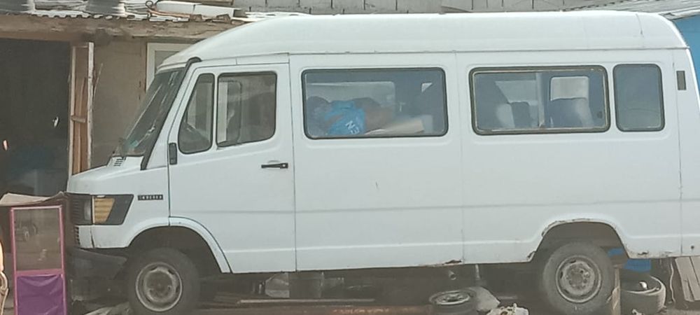 Авто мерседес бусик