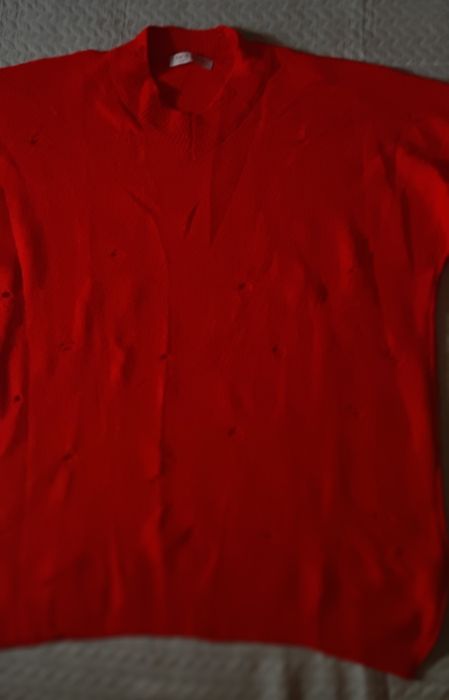 Pulover marimea XL, purtat o data, impecabil