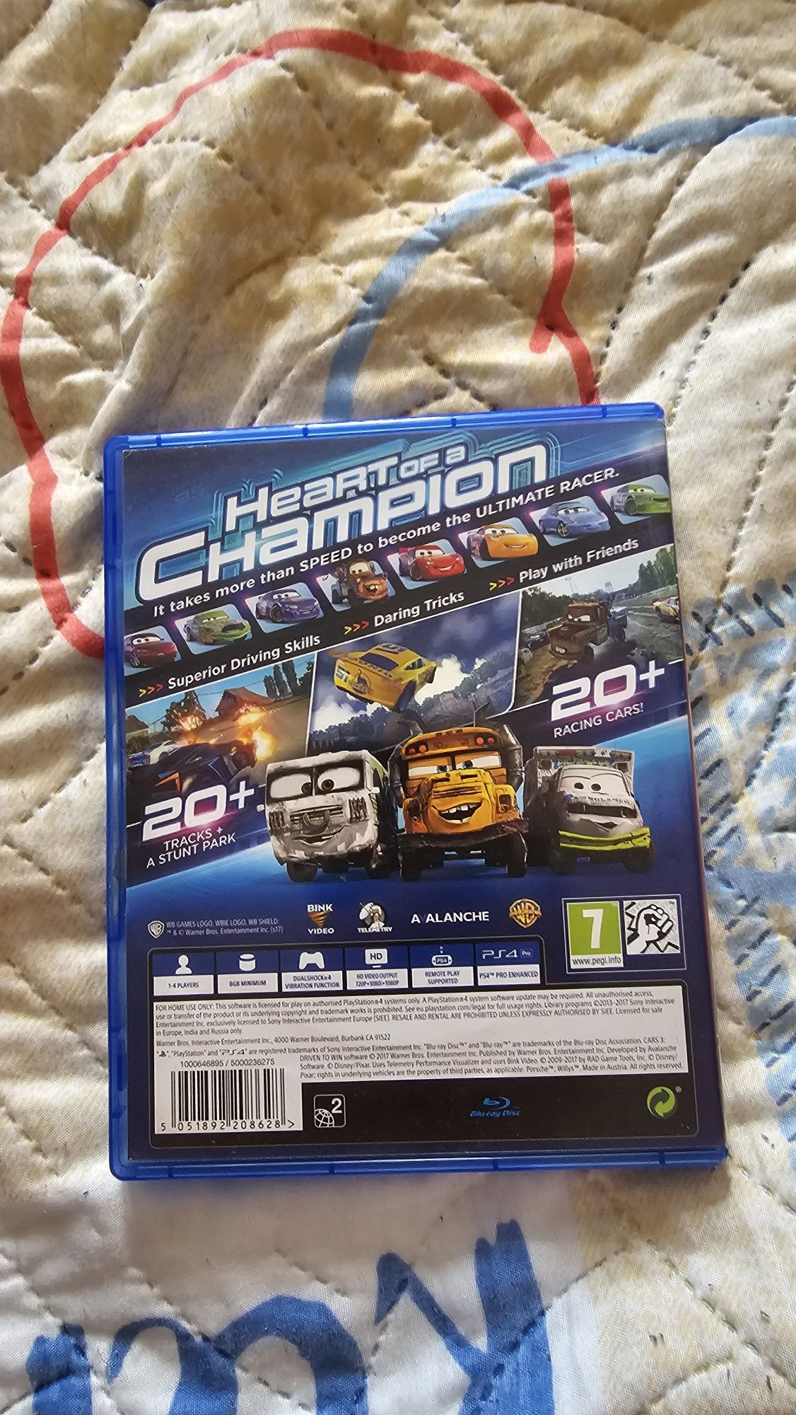 ПРОДАВАМ ps4 със 4 игри