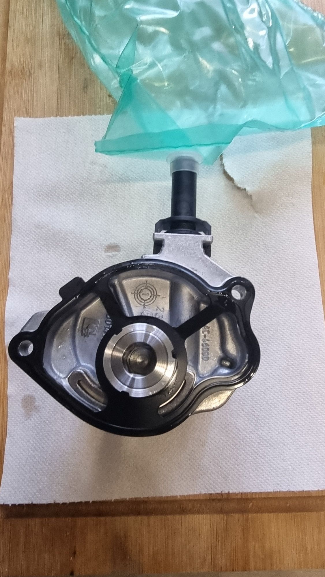 Pompa vacuum originala Mercedes A6510900005