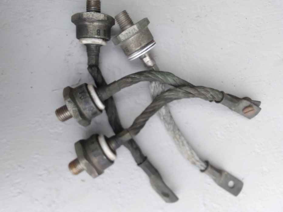 piese electrice ( diode)