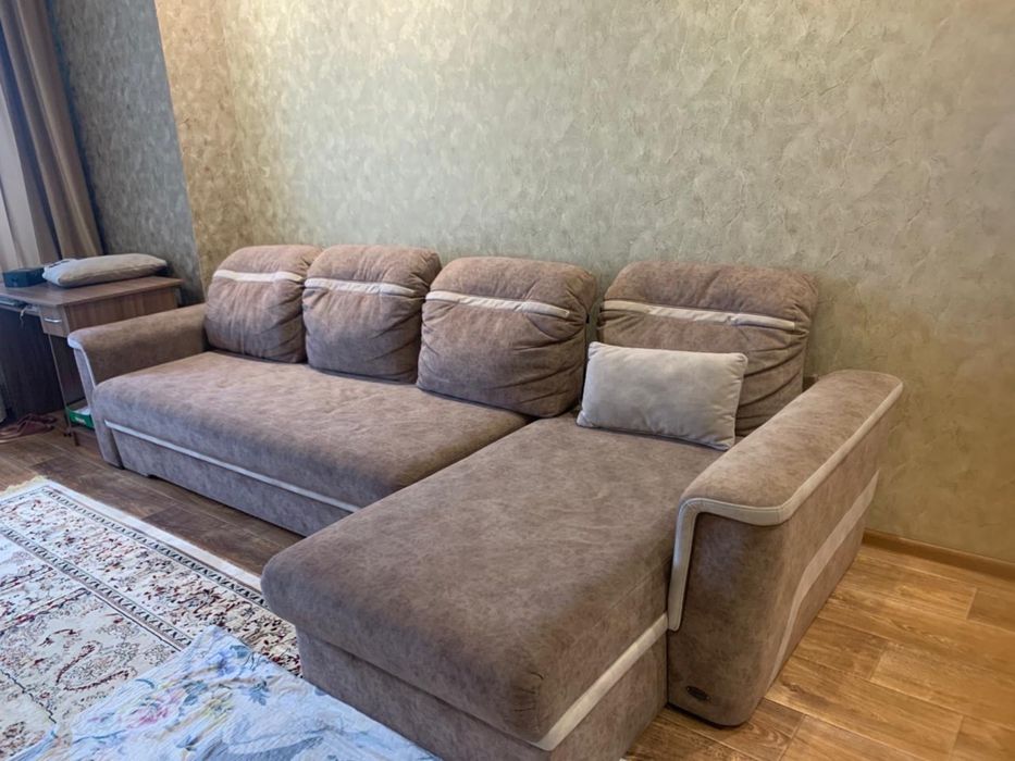 Продается диван 3 метра