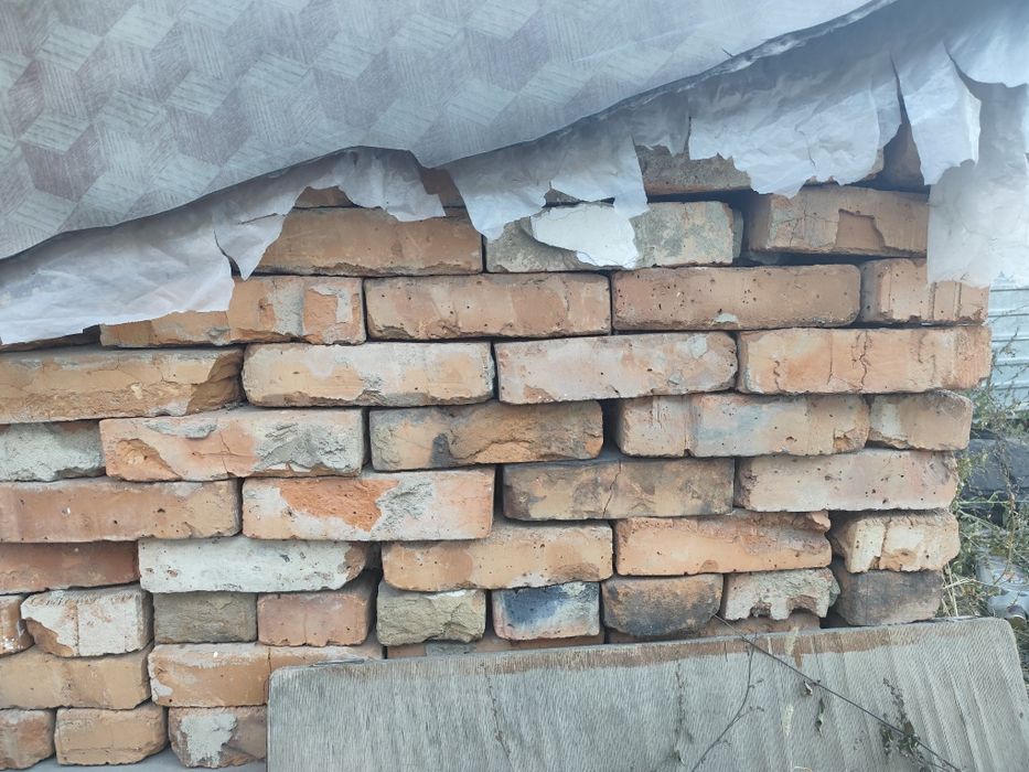 Продам кирпич красный