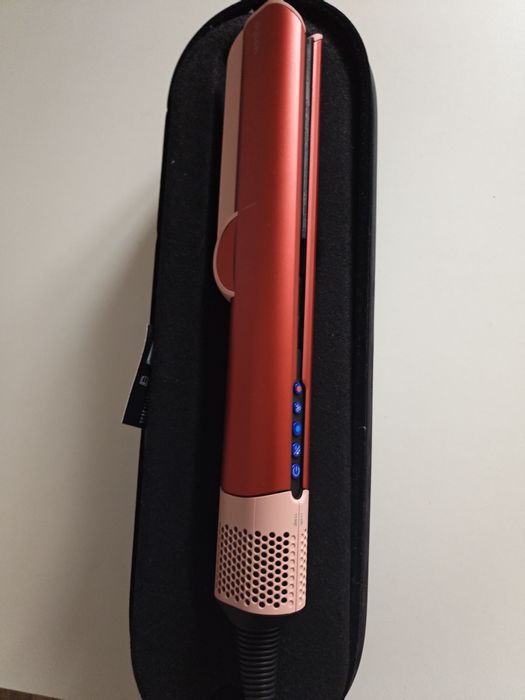 Dyson Airstrait ca nou