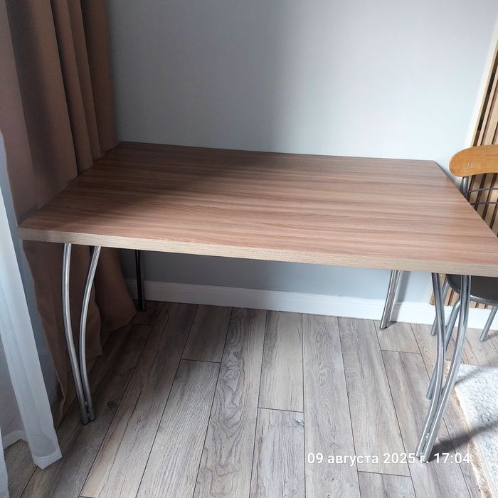 Стол обеденный в отл. сост