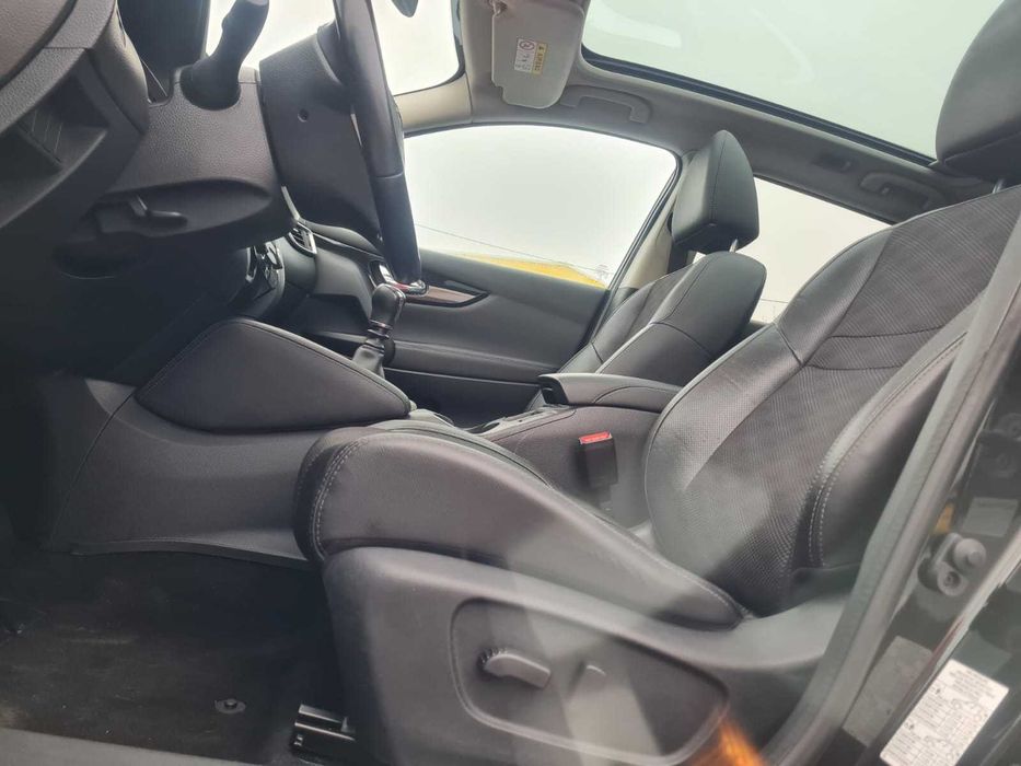 NISSAN QASHQAI 1.2 benzina 116 c.p. an 2015 cash sau rate