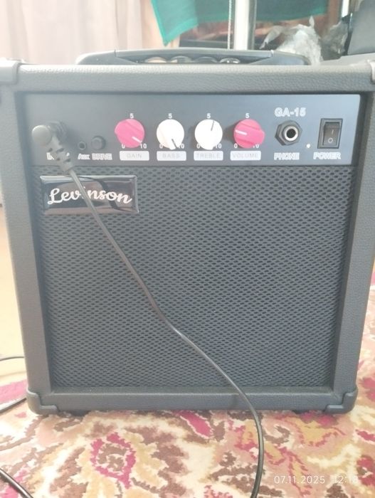 Комбоусилитель 15w продам