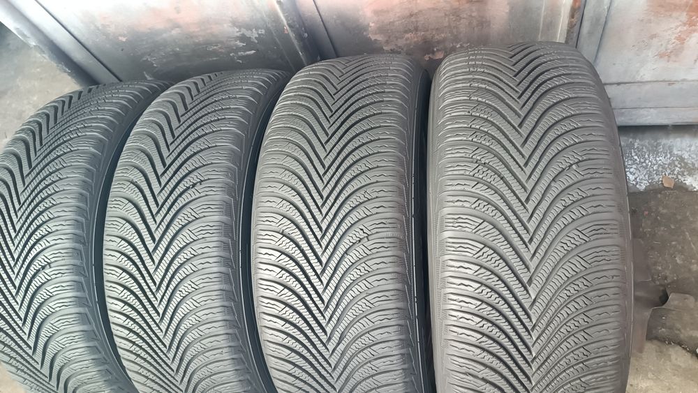 225/55/17 Michelin