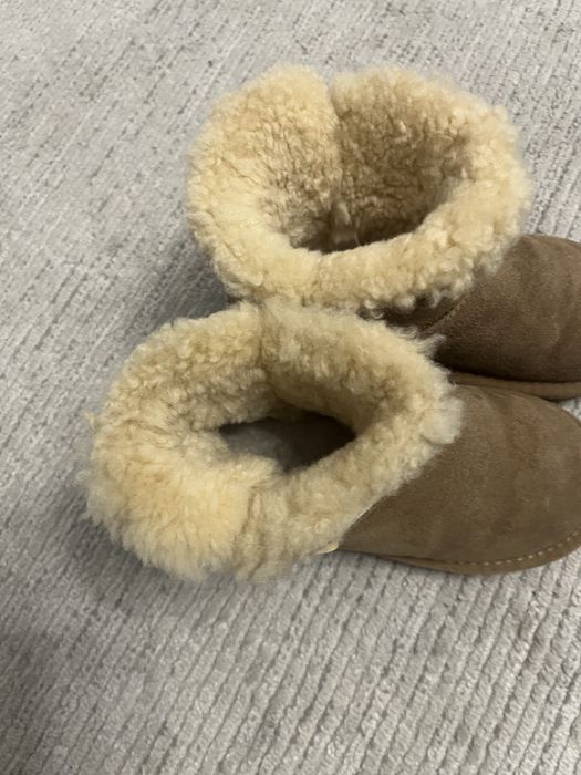 Угги на девочку 32 размер очень теплые очень мало одевали почти новые