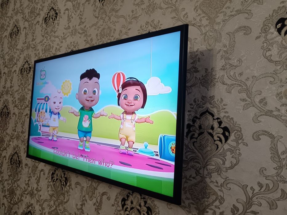 Продаётся Телевизор SAMSUNG Smart TV 43