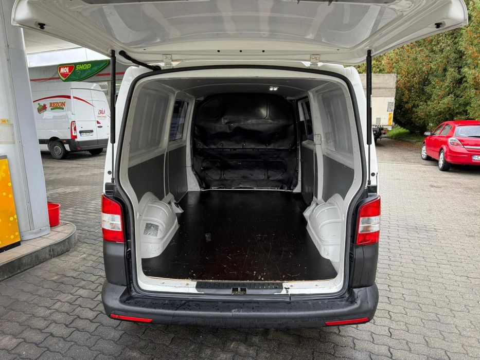 Volkswagen T6 ~ Long ~ 2013 ~ 2.0 Diesel ~ AC
