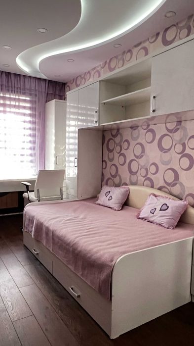 Сдаю в первый раз свою новую 4-х комнатную квартиру на 2-ом этаже