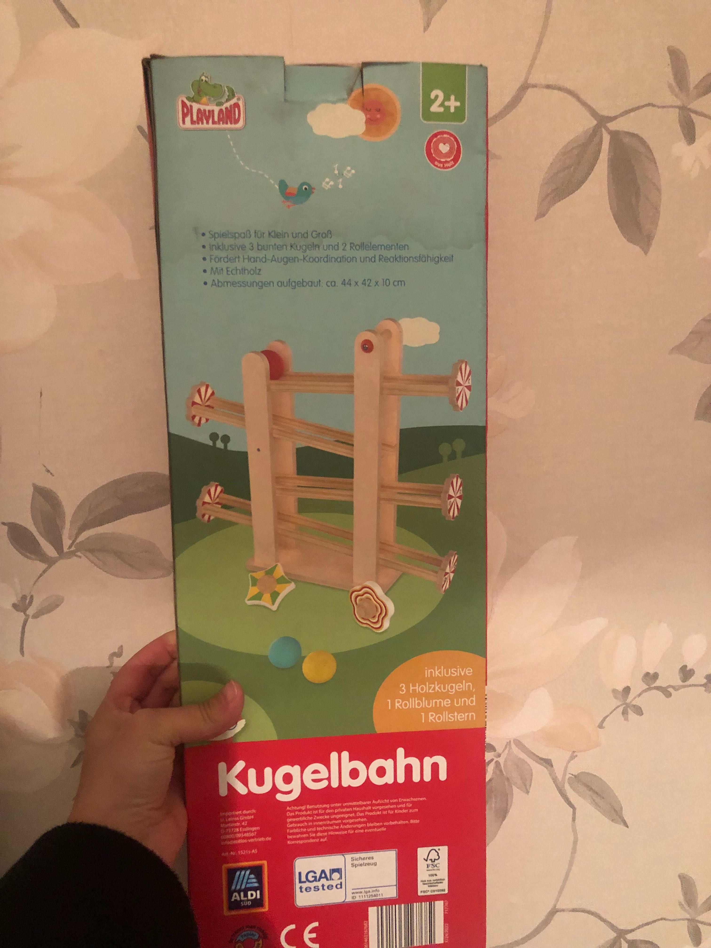 Дървена играчка с топчета
