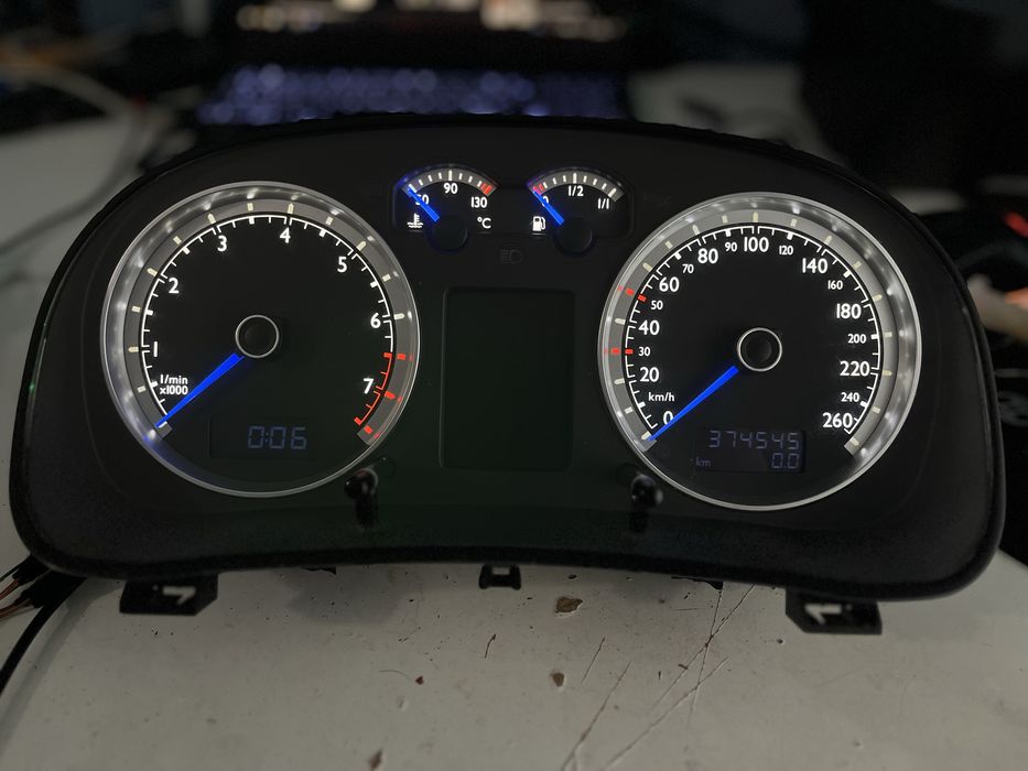 Километраж за Golf 4 с 3DColorMFD