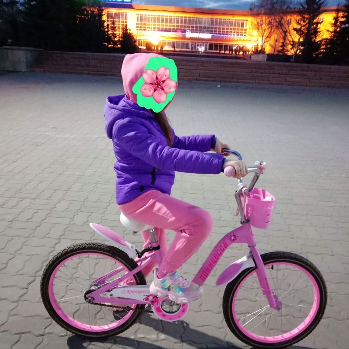 Продам детский велосипед розовый