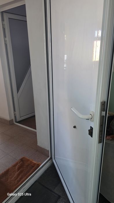 Продава се Тристаен апартамент в Силистра, Център - 65 кв.м за 1020 €/кв.м - Снимка #4