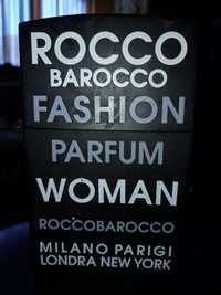 Продавам нов парфюм Rocco Barocco 75мл
