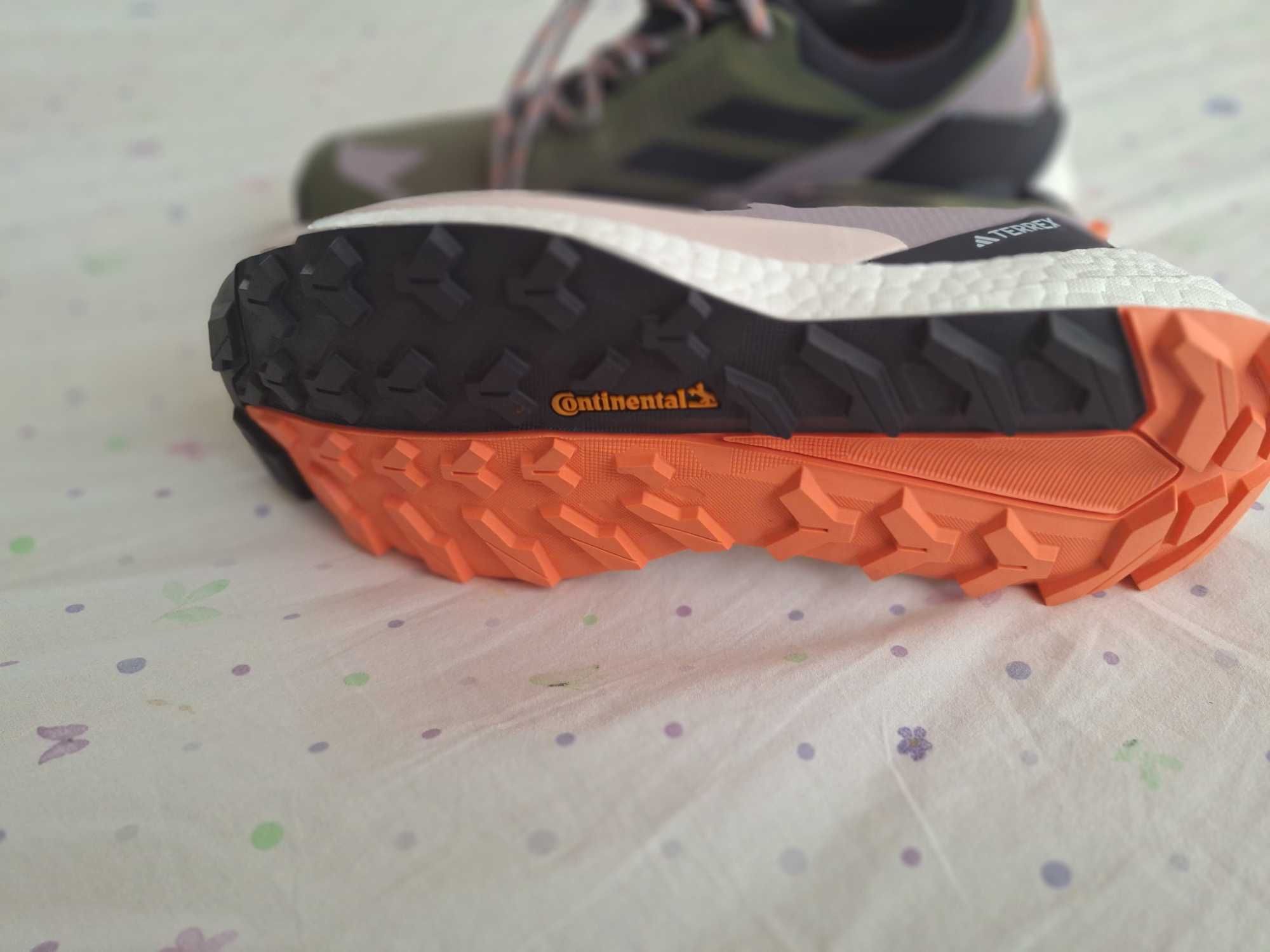Мъжки  маратонки Adidas TERREX GORETEX,чисто нови..