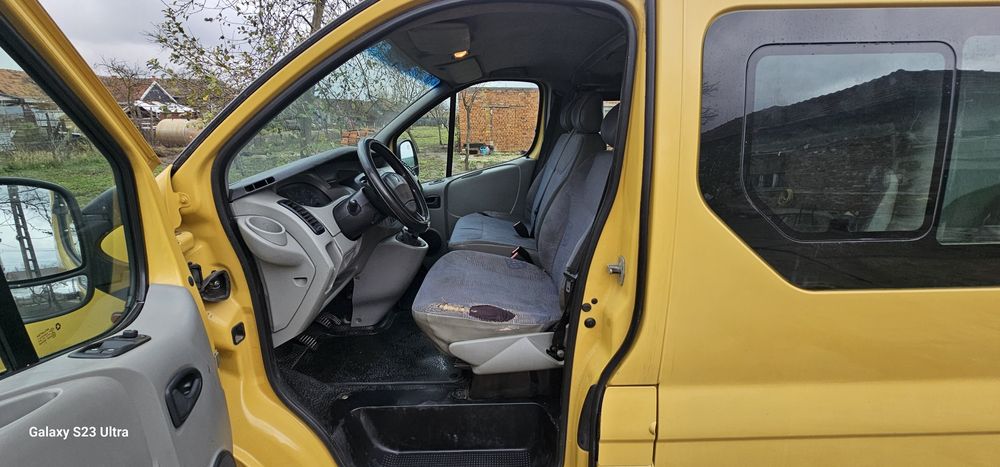 Vând Renault trafic ll 2.5 dci