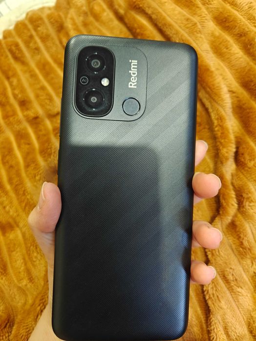 Продам телефон Redmi 12C
