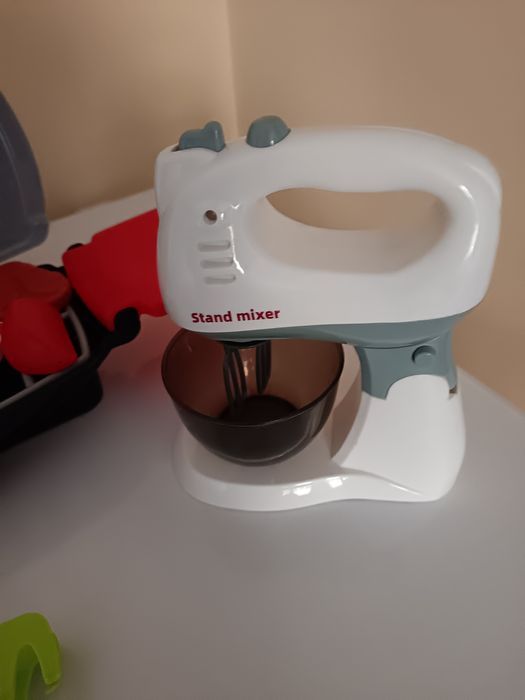 Продавам Играчки евтини