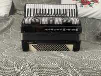 Acordeon Weltmeister S4 – 120 bași, stare excelentă – 1650€