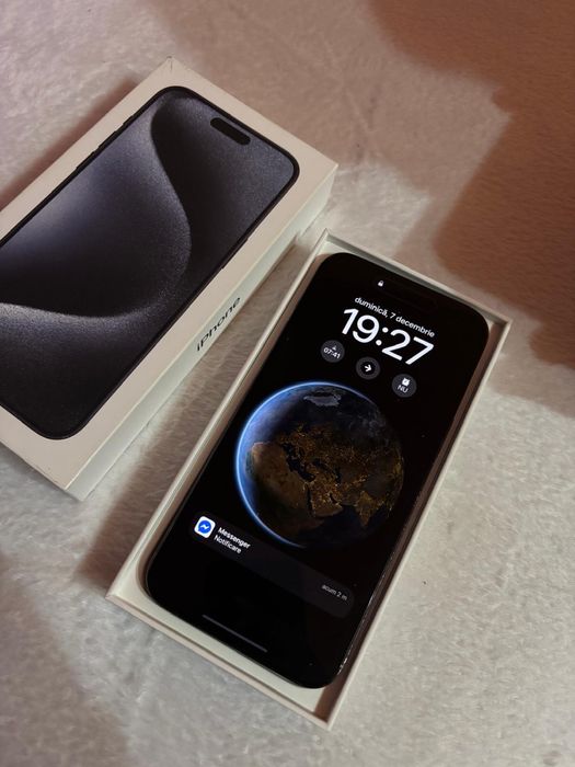 iPhone 15 Pro Max – Funcțional 100% – Spate crăpat – Baterie 85%