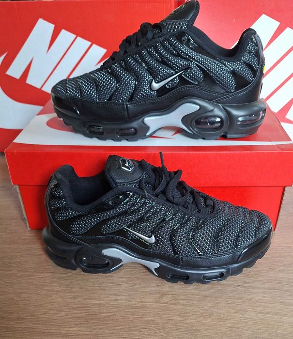 Nike Air Max Plus W Blak Silver маратонки обувки