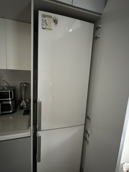 Продам холодильник beko