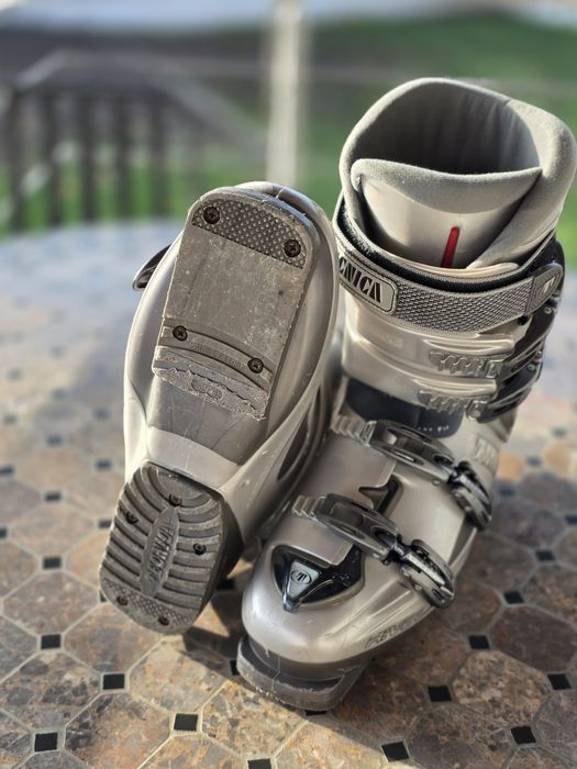 Vanz Clapari femei TECNICA (marime 25-26.5)