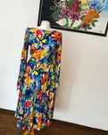 Rochie colorată din pânză,mărimea M
77 cm talie,bust 90 cm