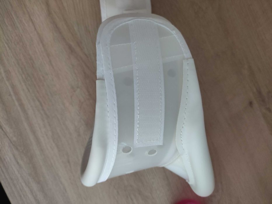 Качествена полутвърда шийна яка ОRLIMAN CC2400