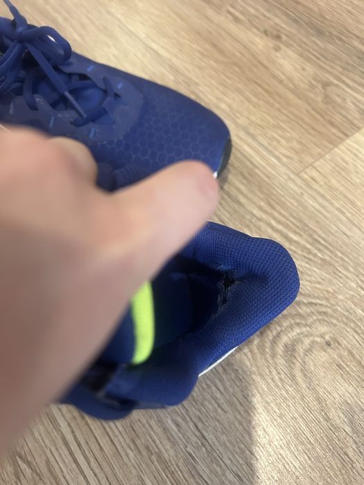 Adidasi Nike Legend