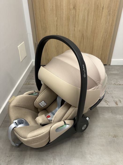 Cybex Cloud T i-Size (Plus / Cozy Beige)