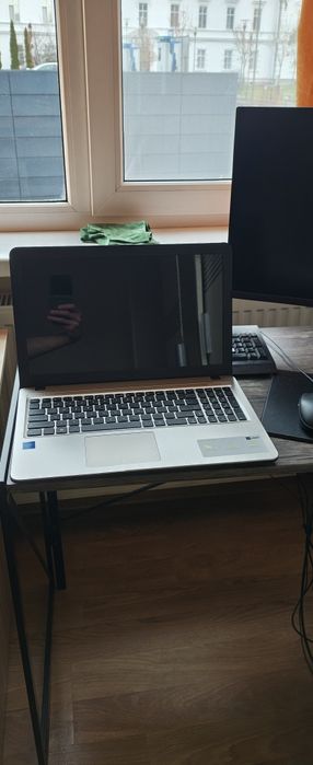 Laptop ASUS VivoBook X540M