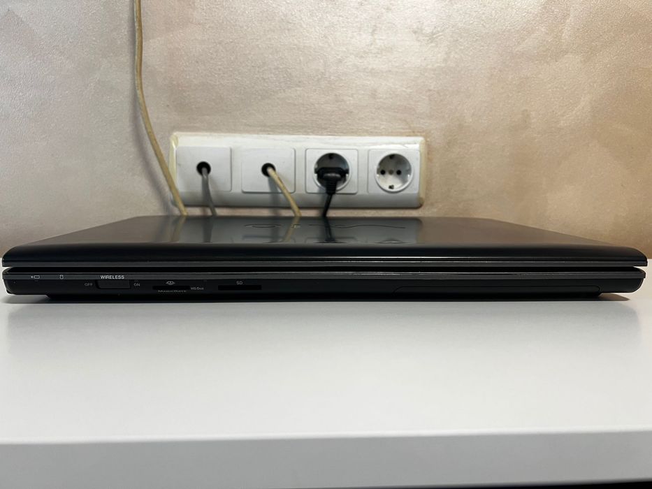 Лаптоп Sony Vaio VPCF12S1E 16.4 i7 , 6GB Ram , 512GB SSD , Full HD