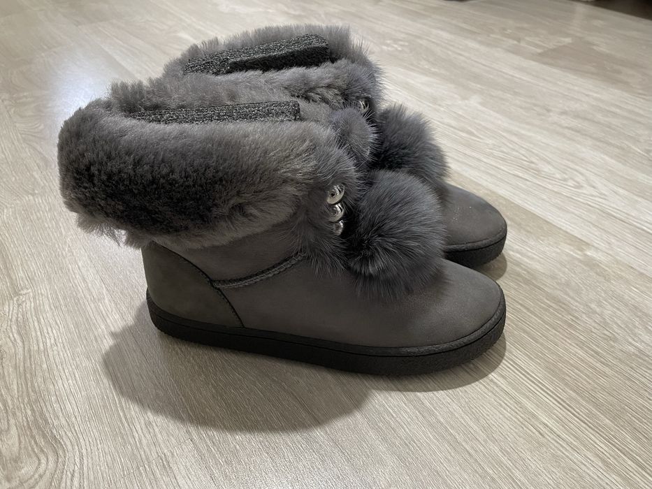 Cizme piele pt dama ,tip UGG