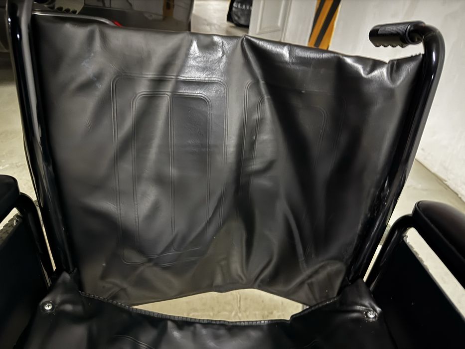 Инвалидная коляска