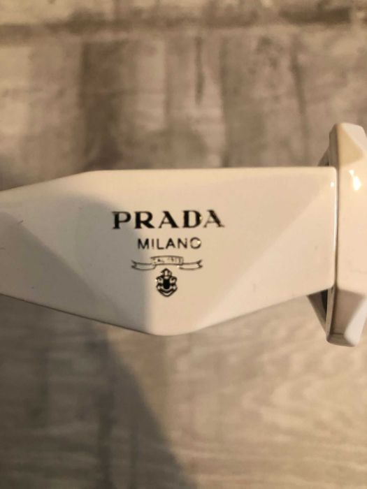 Vand ochelari de soare Prada Milano