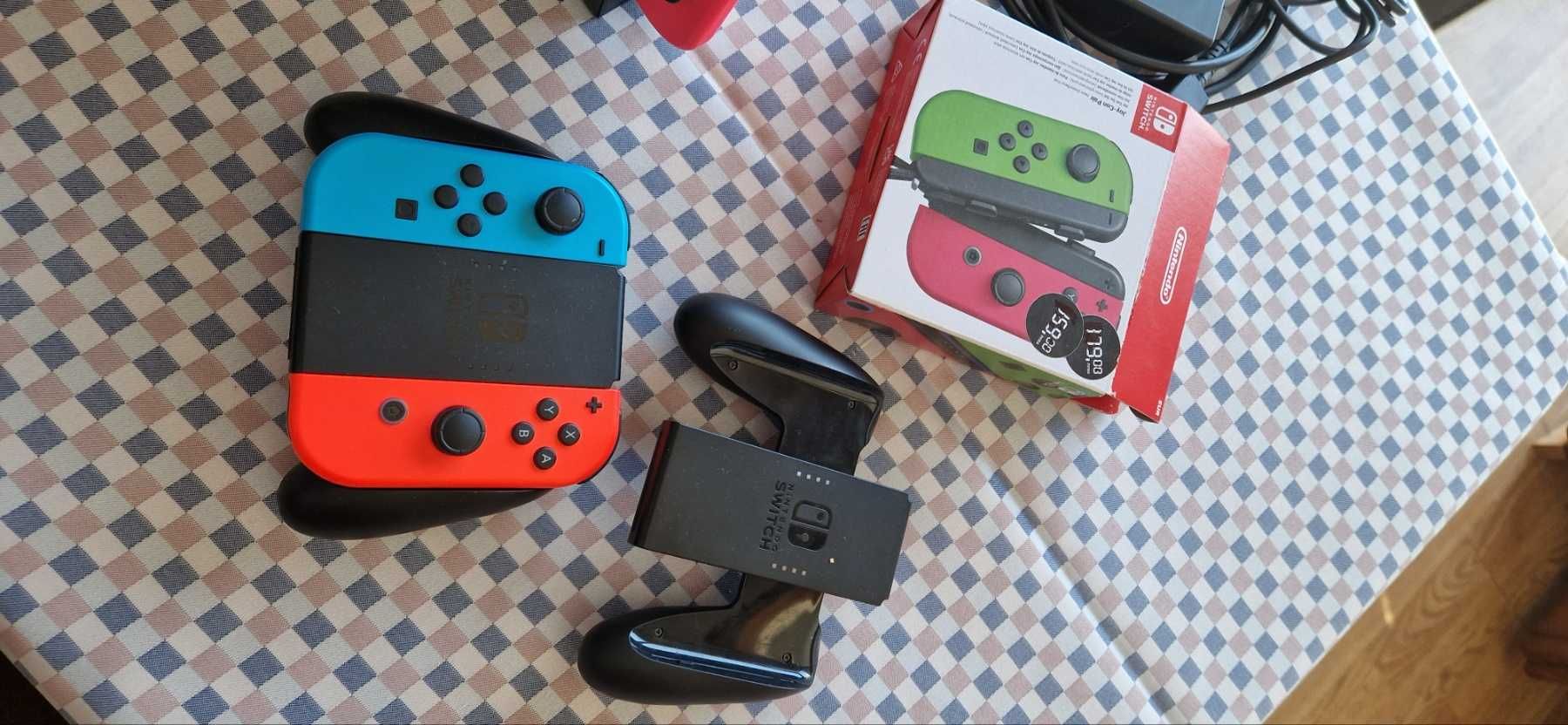Nintendo switch OLED с подаръци